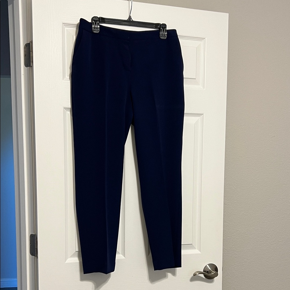 Kasper Women's Navy Pants - elastic waist in the back